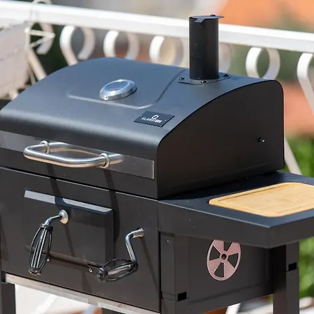 Apartman Treno, Luxurious With Jacuzzi And Sea-view Trogir