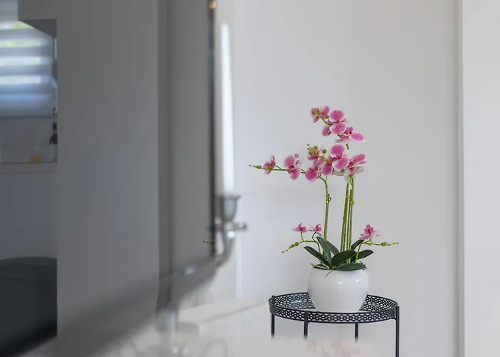 Apartment Treno, Luxurious With Jacuzzi And Sea-view Trogir