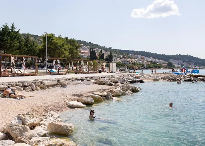 Apartment Treno, Luxurious With Jacuzzi And Sea-view *