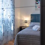 Apartment Treno, Luxurious With Jacuzzi And Sea-view Trogir