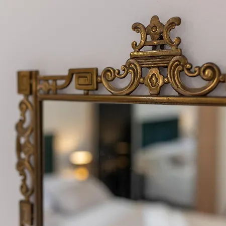 Treno, Luxurious With Jacuzzi And Sea-view