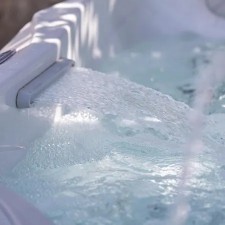 Treno, Luxurious With Jacuzzi And Sea-view Apartament Trogir