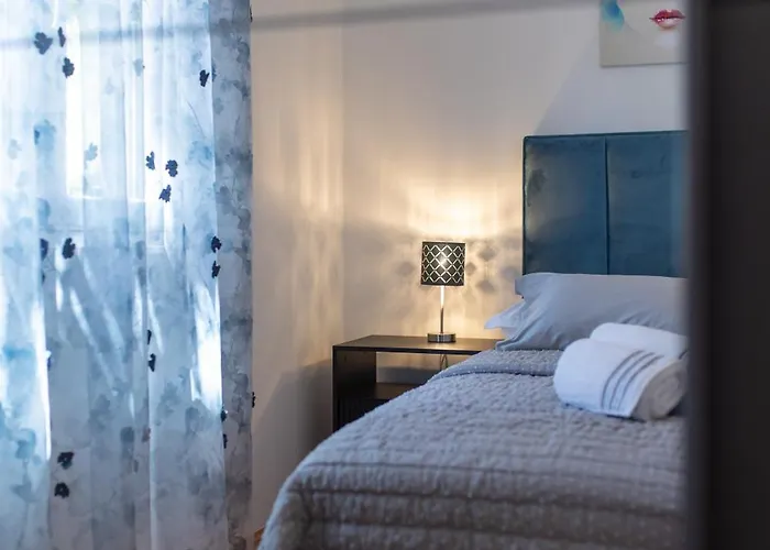Apartmán Treno, Luxurious With Jacuzzi And Sea-view Trogir